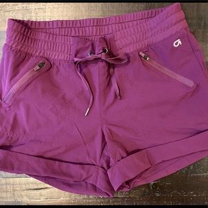 GapFit 4” Hiking Shorts small